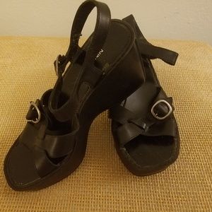 Nine West Platform Sandal 6.5